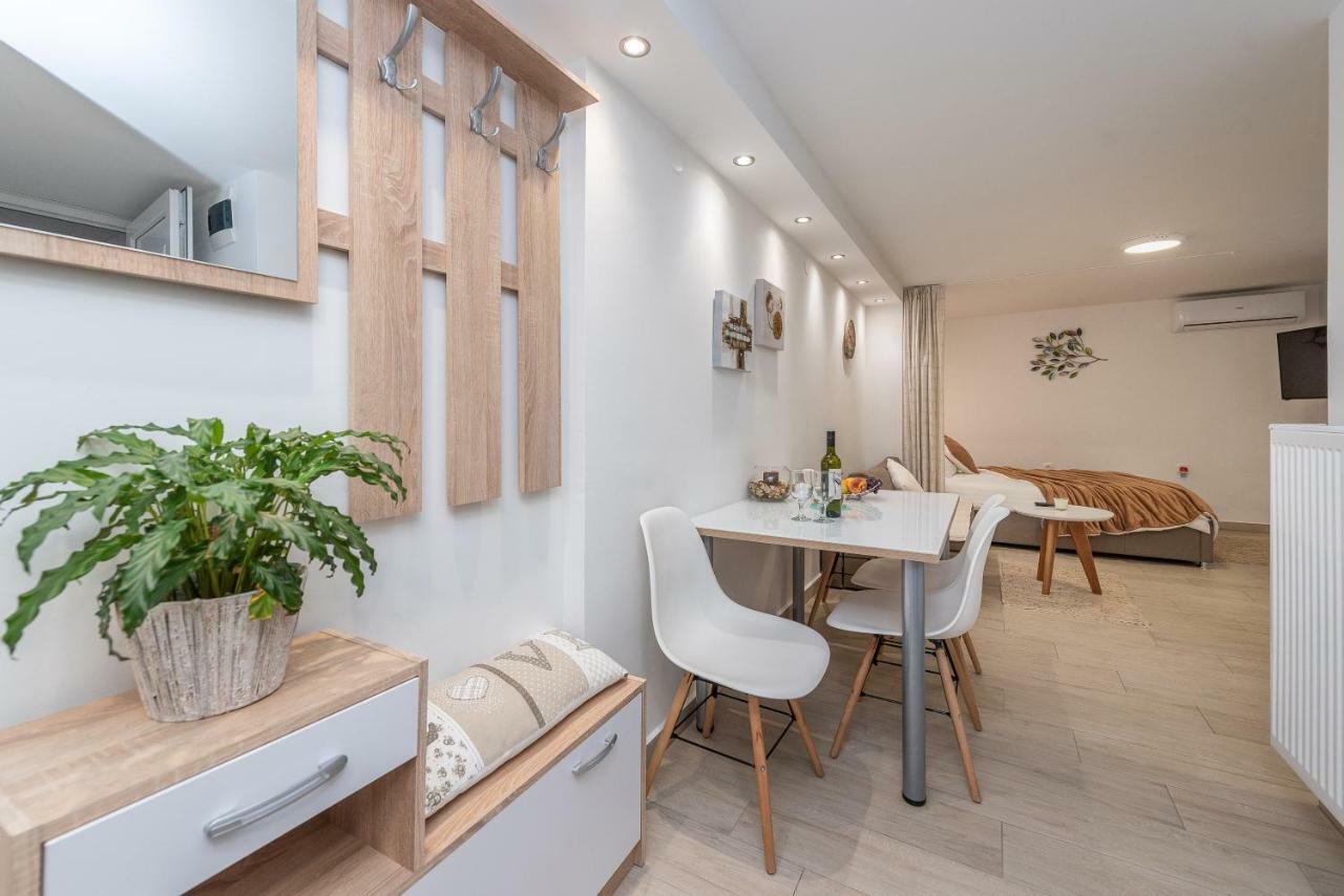 Apartments Luky زادار المظهر الخارجي الصورة