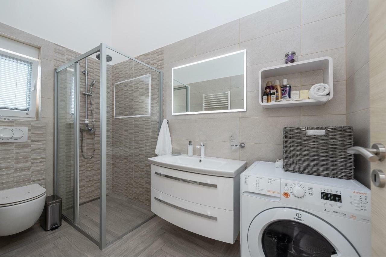 Apartments Luky زادار المظهر الخارجي الصورة